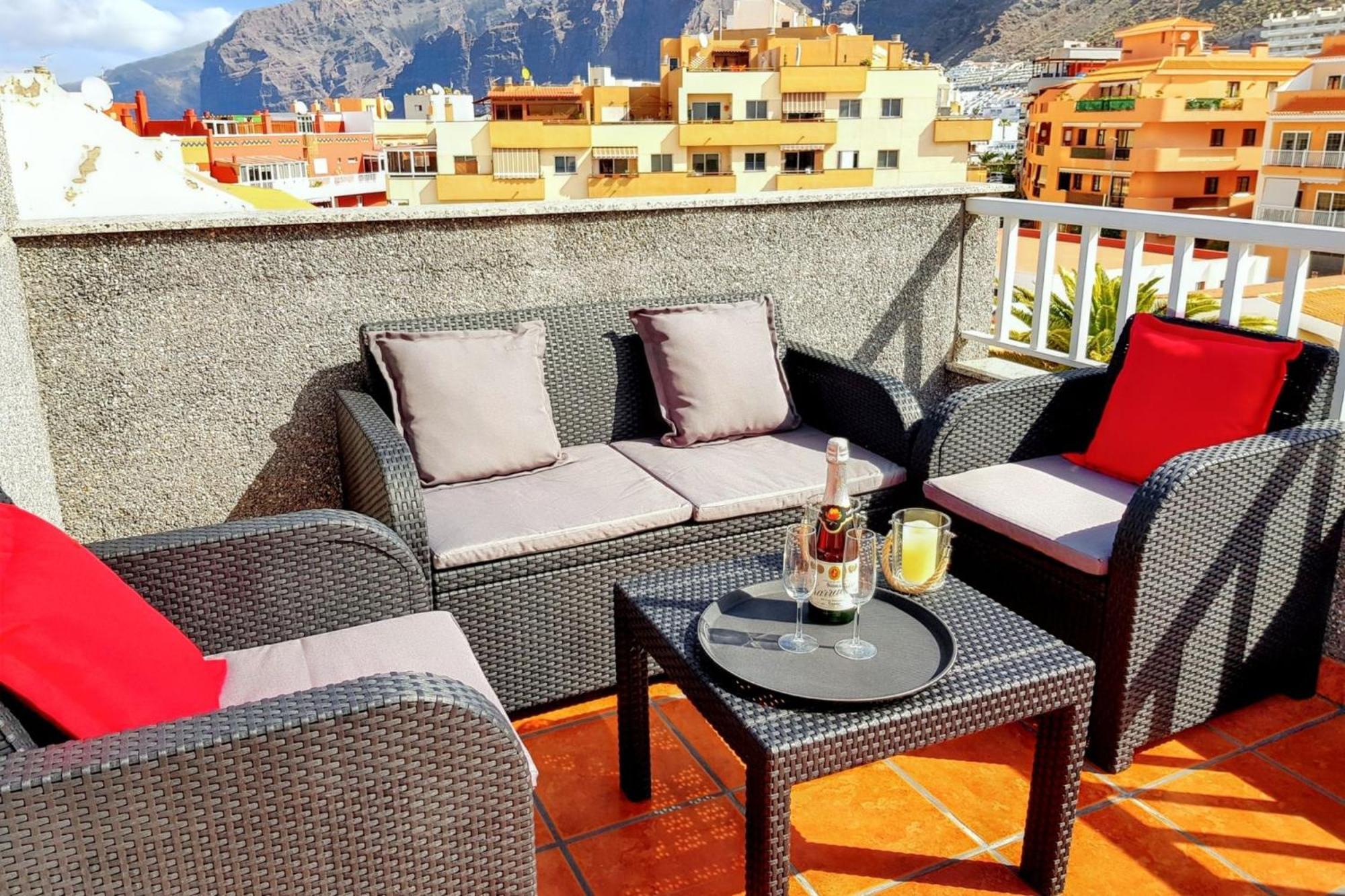Modern Mountain View Apartment Puerto de Santiago Puerto de Santiago  Exterior photo